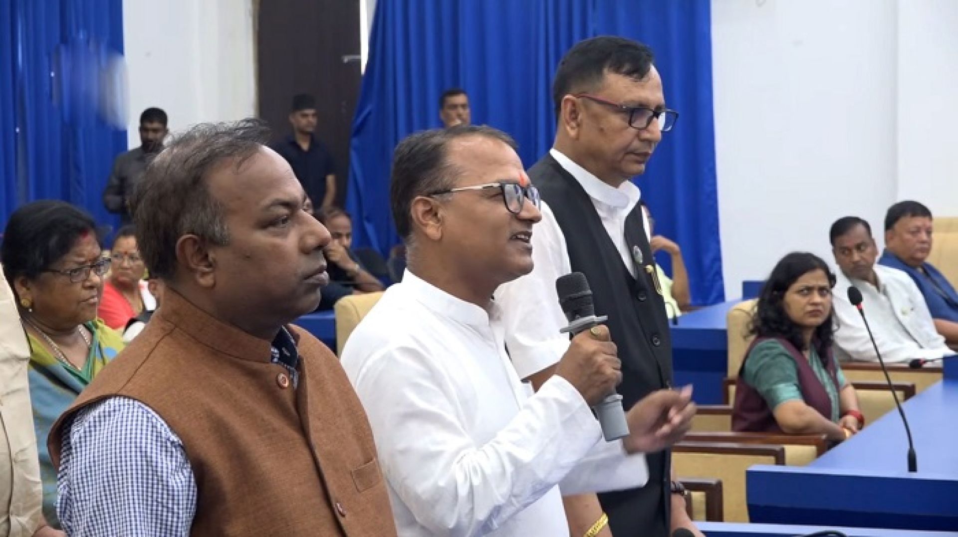 अर्थमन्त्रीको राजिनामा माग गर्दै प्रमुख प्रतिपक्षद्वारा मधेश प्रदेश सभा बैठक बहिस्कार